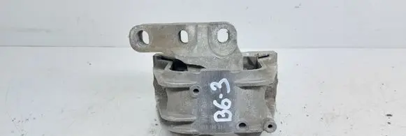 Volkswagen PASSAT B6 Engine mount bracket 1K0199262