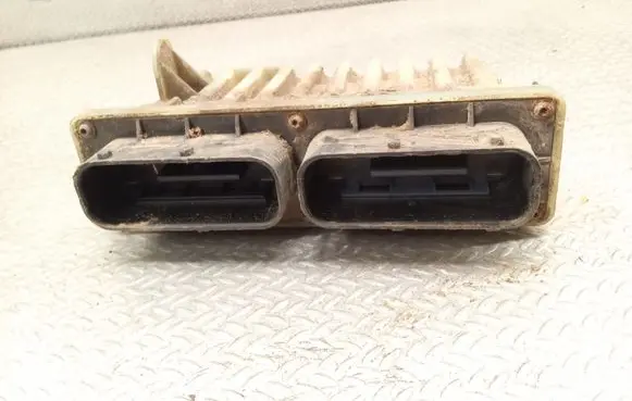 Opel Zafira A Fan control module 15396912
