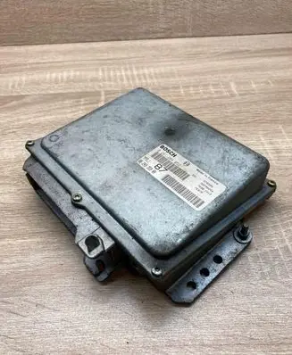 Peugeot 306 Engine control unit/module ECU 9624935980 0261204052