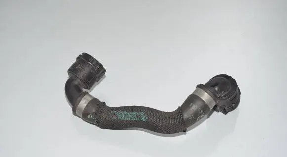 BMW 5 G30 G31 Engine coolant pipe/hose 8602613 17128602613