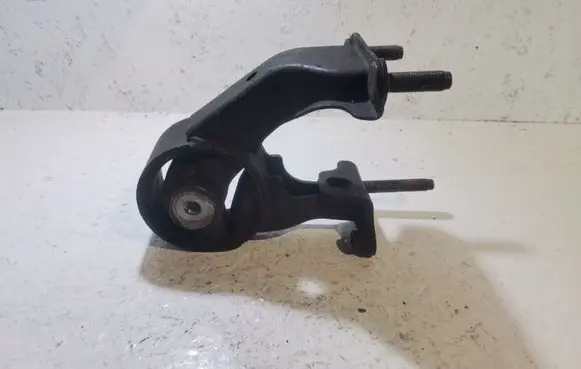 Toyota Corolla Verso AR10 Engine mount bracket