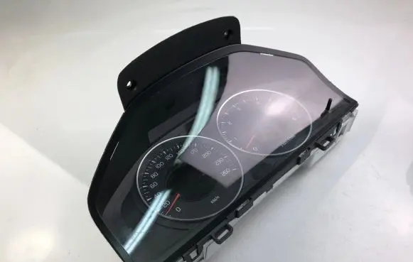 Volvo V60 Speedometer (instrument cluster) 31343323AA