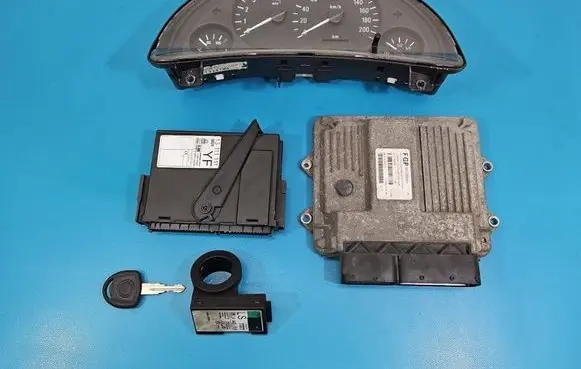 Opel Corsa C Engine control unit/module ECU 55190069 IMPRK1559944