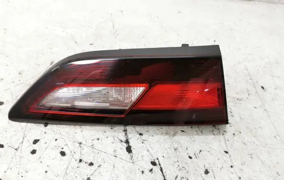 Opel Astra K Tailgate rear/tail lights 39032992 81390102 366069842