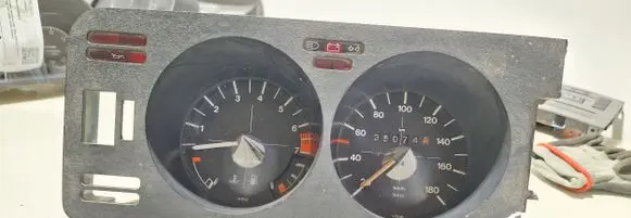Volkswagen Golf I Speedometer (instrument cluster) 171919033