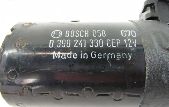 Audi A6 S6 C4 4A Wiper motor 0390241330