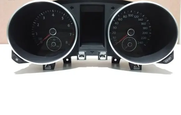 Volkswagen Golf VI Speedometer (instrument cluster) 5K0920871