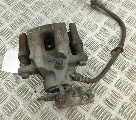 Toyota Prius (XW50) Rear brake caliper 4783047110