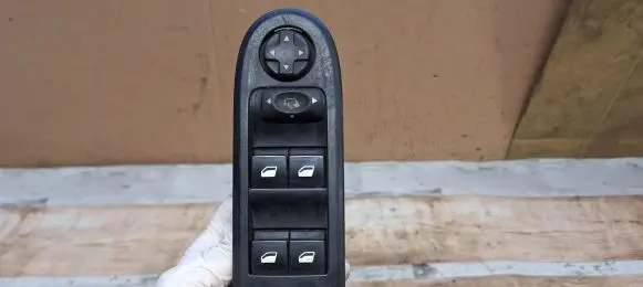 Citroen C5 Electric window control switch 96599975XT 96599975