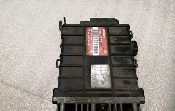 Seat Toledo I (1L) Engine control unit/module 443907403E 0280000736