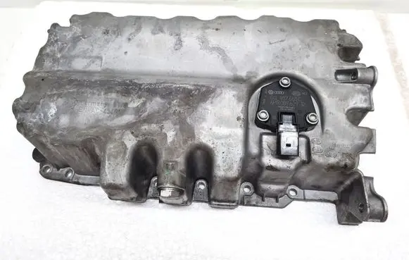 Skoda Superb B6 (3T) Oil sump 03G103603