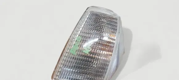 Volkswagen Polo II 86C 2F Front indicator light 0152624 HELLA GERMANY