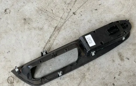 BMW X5 E70 Electric window control switch 9122120 08W32A204 HW05SW06