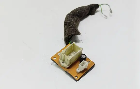 BMW 5 E39 Sensor 223060