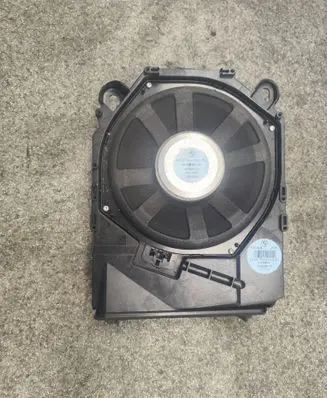 BMW 1 E81 E87 Subwoofer speaker 61928910