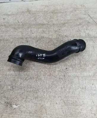 Volvo V70 Intercooler hose/pipe 9186153 6766