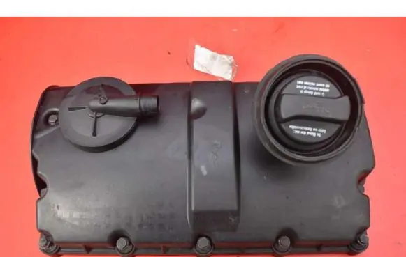 Volkswagen Bora Rocker cam cover 038103475Q