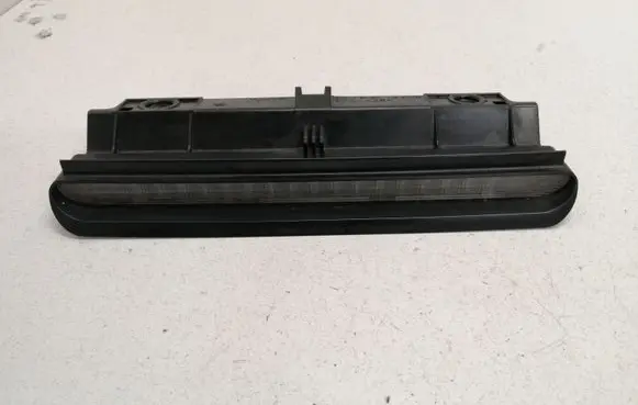 Volvo S70 V70 V70 XC Third/center stoplight 9151490