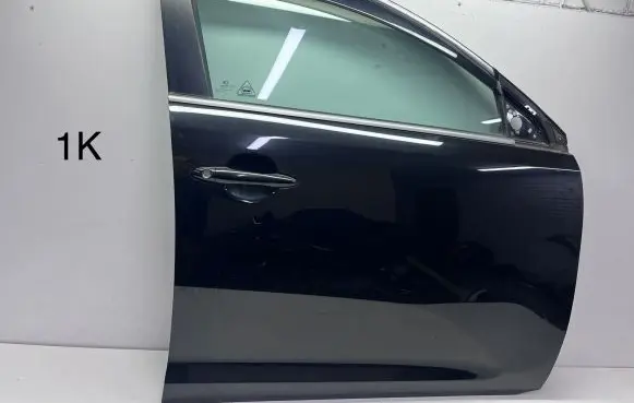 KIA Sportage Front door