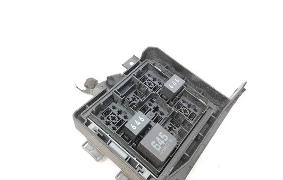 Porsche Cayenne (92A) Fuse module 7P0937149