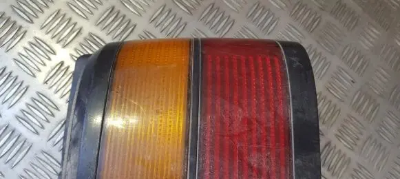 Volkswagen PASSAT B3 Rear/tail lights 333945257 333945112