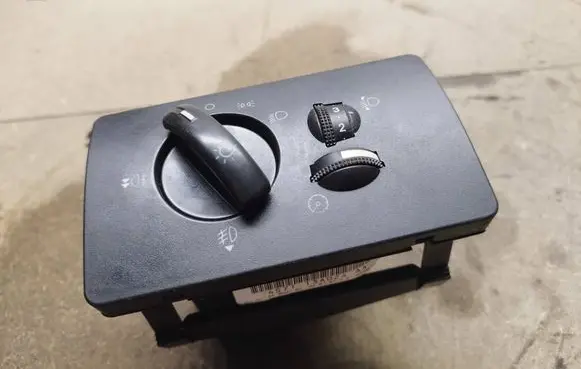 Ford Mondeo Mk III Light switch 4S7T13A024AA