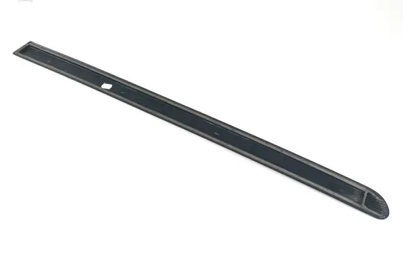 Opel Zafira B Front door trim (molding) 13137772 498166255