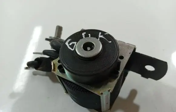 Mazda 3 I Rear seatbelt 602499800