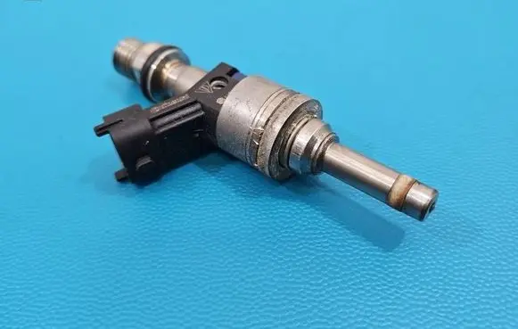 Porsche Cayenne (9PA) Fuel injector 94860523002 IMPRK1602153