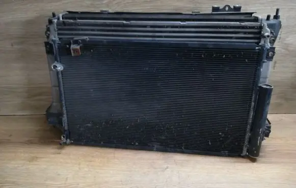 Toyota Corolla Verso AR10 Radiator set JD1271002220