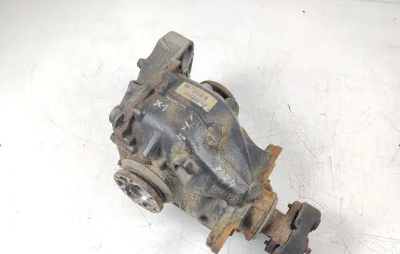 BMW X1 E84 Rear differential 7592938