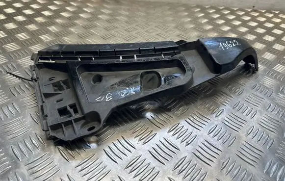 Volvo XC90 Front bumper mounting bracket 08620563