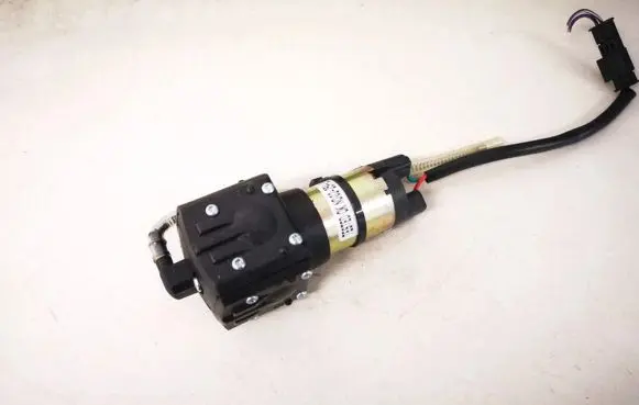 BMW 7 E65 E66 Sensor g144570215