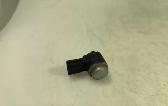 Renault Trafic III (X82) Parking PDC sensor 284429973R 0311150155 303959