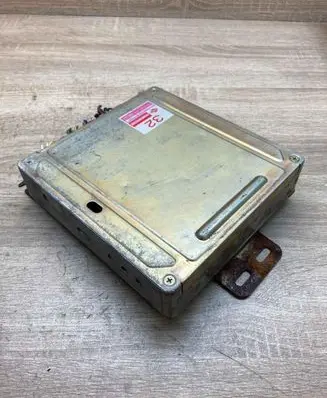 Nissan Sunny Engine control unit/module ECU 2371065M01 A18690B31 7705