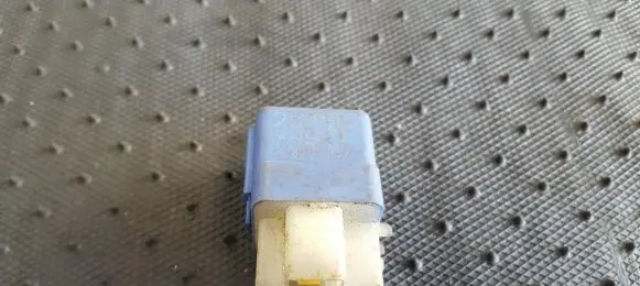 Nissan Almera Other relay 2523079981 29606121857