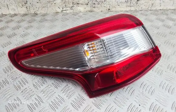 Rear/tail lights