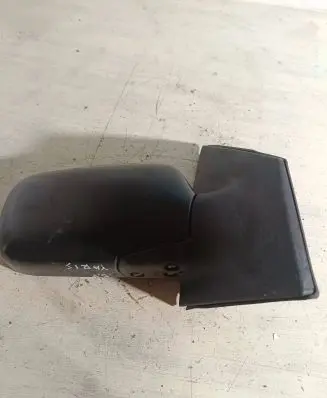 Toyota Yaris Manual wing mirror E13010399 8278 E13020399