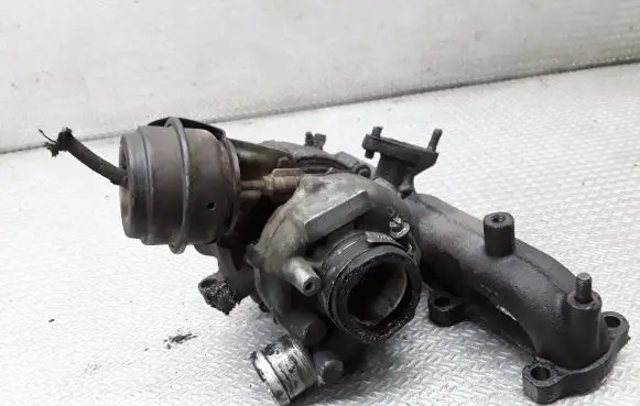 Volkswagen Golf IV Turbo 038253019L