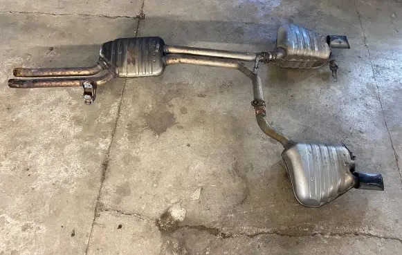 Muffler/silencer