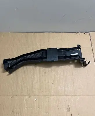 Volkswagen Tiguan Other engine bay part 5N0971615E