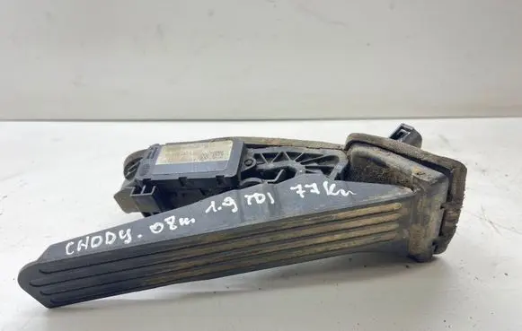 Volkswagen Touran I Accelerator throttle pedal 1T1721503H 6PV00868900