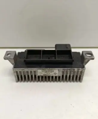 Renault Trafic III (X82) Glow plug pre-heat relay 8200558438A