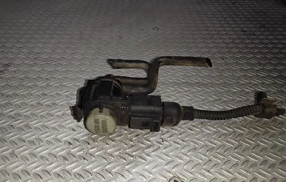 Ford Galaxy Vacuum valve 1J0906283C
