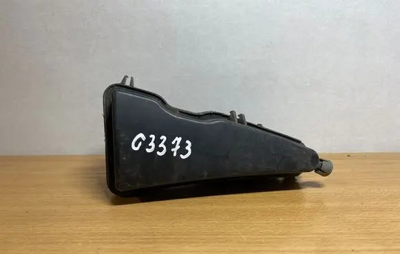 Mercedes-Benz C W203 Vacuum air tank A6110780290 C3373