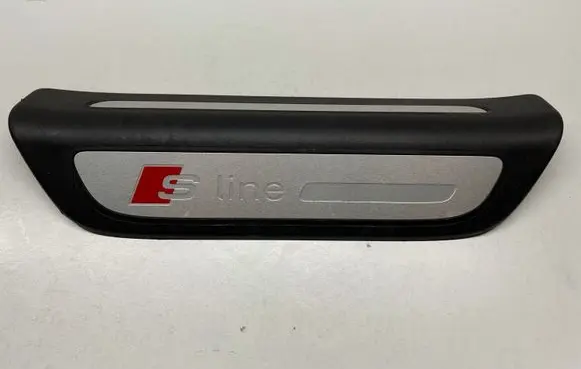 Audi Q3 8U Rear sill trim cover 8U0853376B