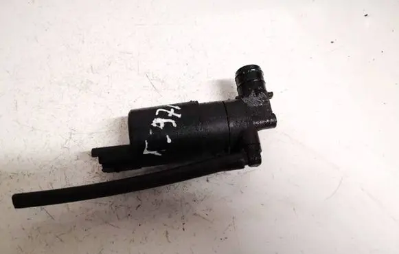 Peugeot 207 Windscreen/windshield washer pump 8200031805 7700430078