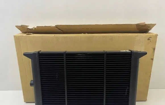 Volkswagen Polo II 86C 2F Coolant radiator 727114