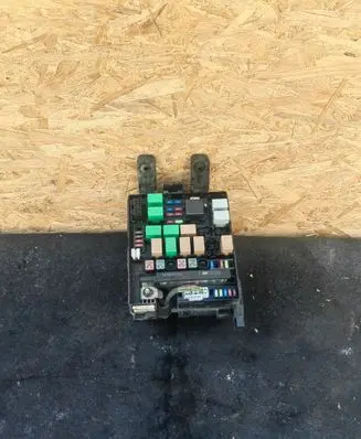 KIA Sportage Fuse module 912463U450