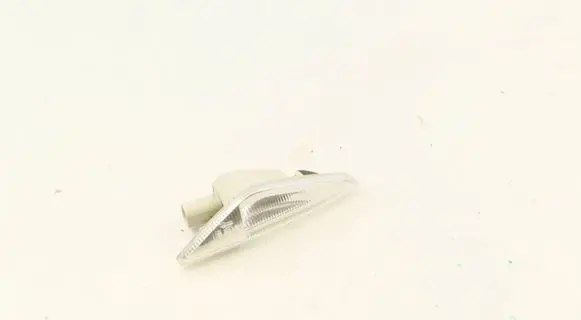 BMW X6 E71 Front fender indicator light 7171008 63137171008